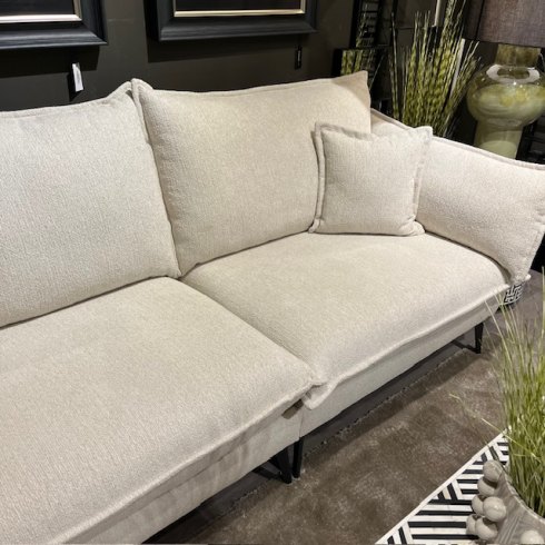 Dante In Level 2 Mirto Fabric with French Seam