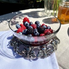 Small Bee Stand With Glass Bowl