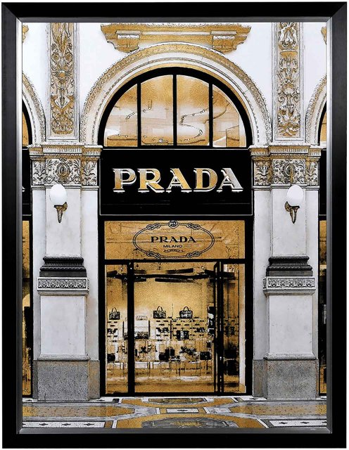 Boutique Prada Picture