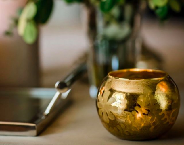 Florentine Etched Gold Tea Light Holder