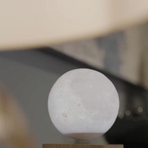A soft glow and a slow spin - this light brings a calm, sculptural presence to any room. Quietly uniq...