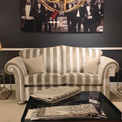 Champagne tones and beautifully weighted velvet, crafted for those who appreciate the finer details....